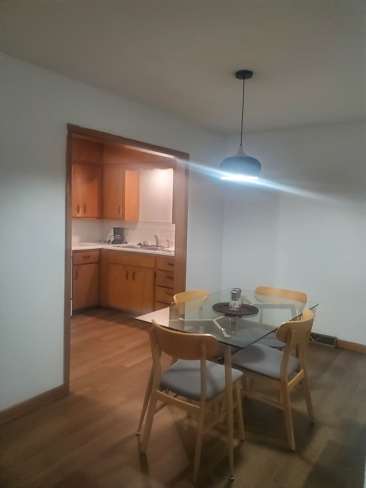 Springfield Apartment: 1215 E Elm