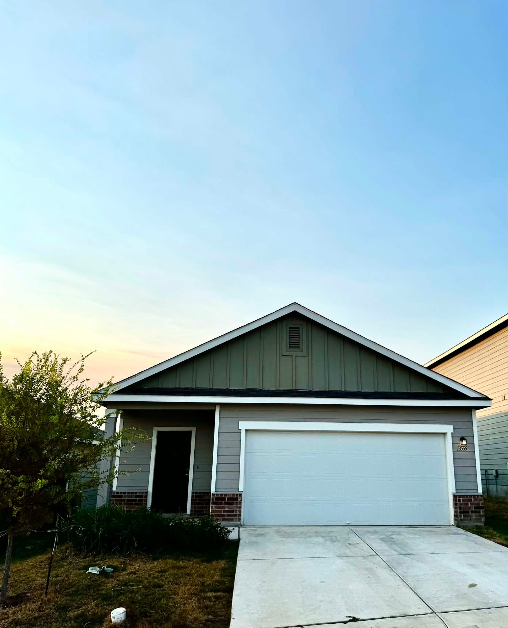 Saint Hedwig House: 13555 Lunar Light