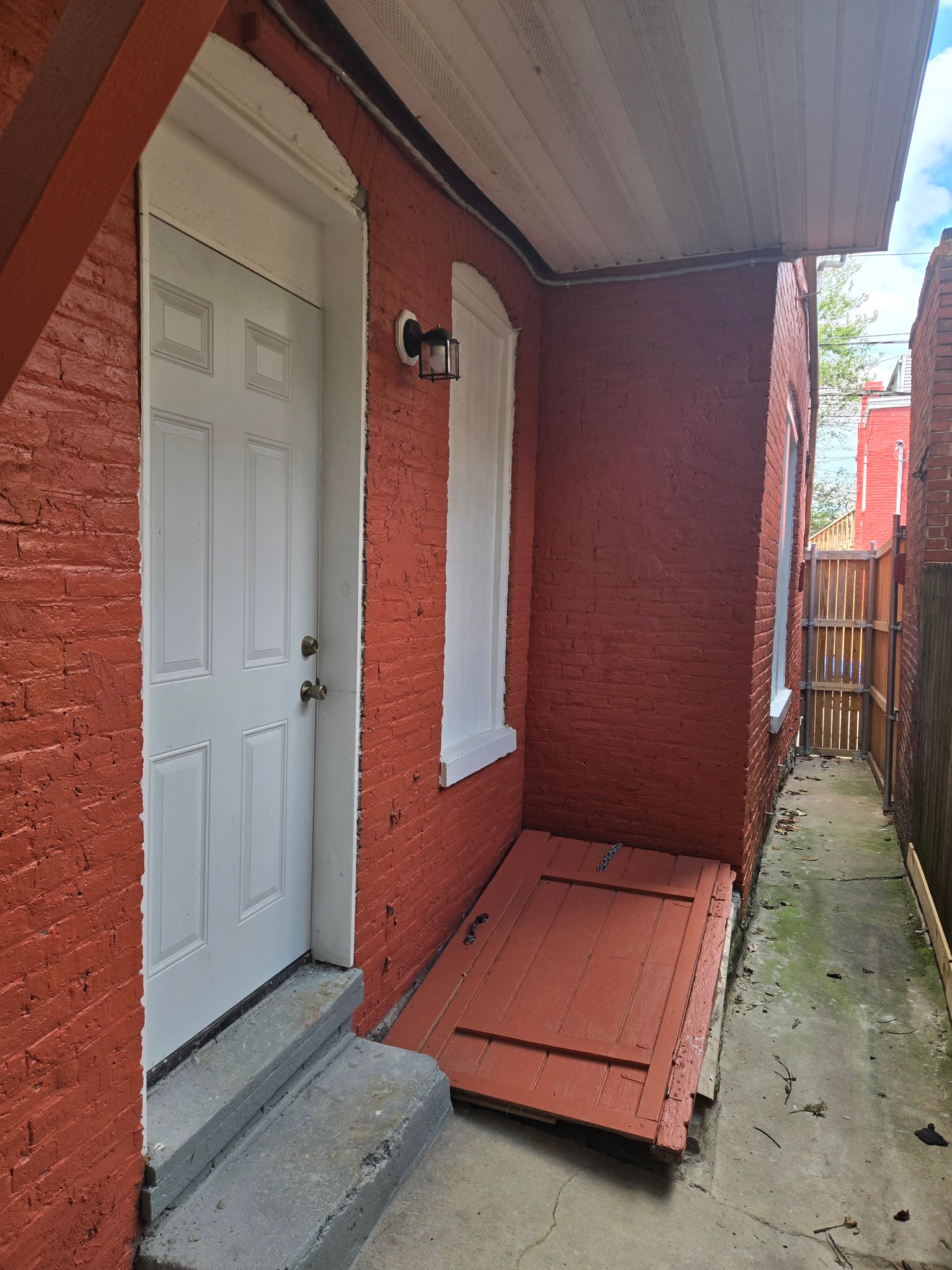 Hagerstown Townhome: 106 S. Locust