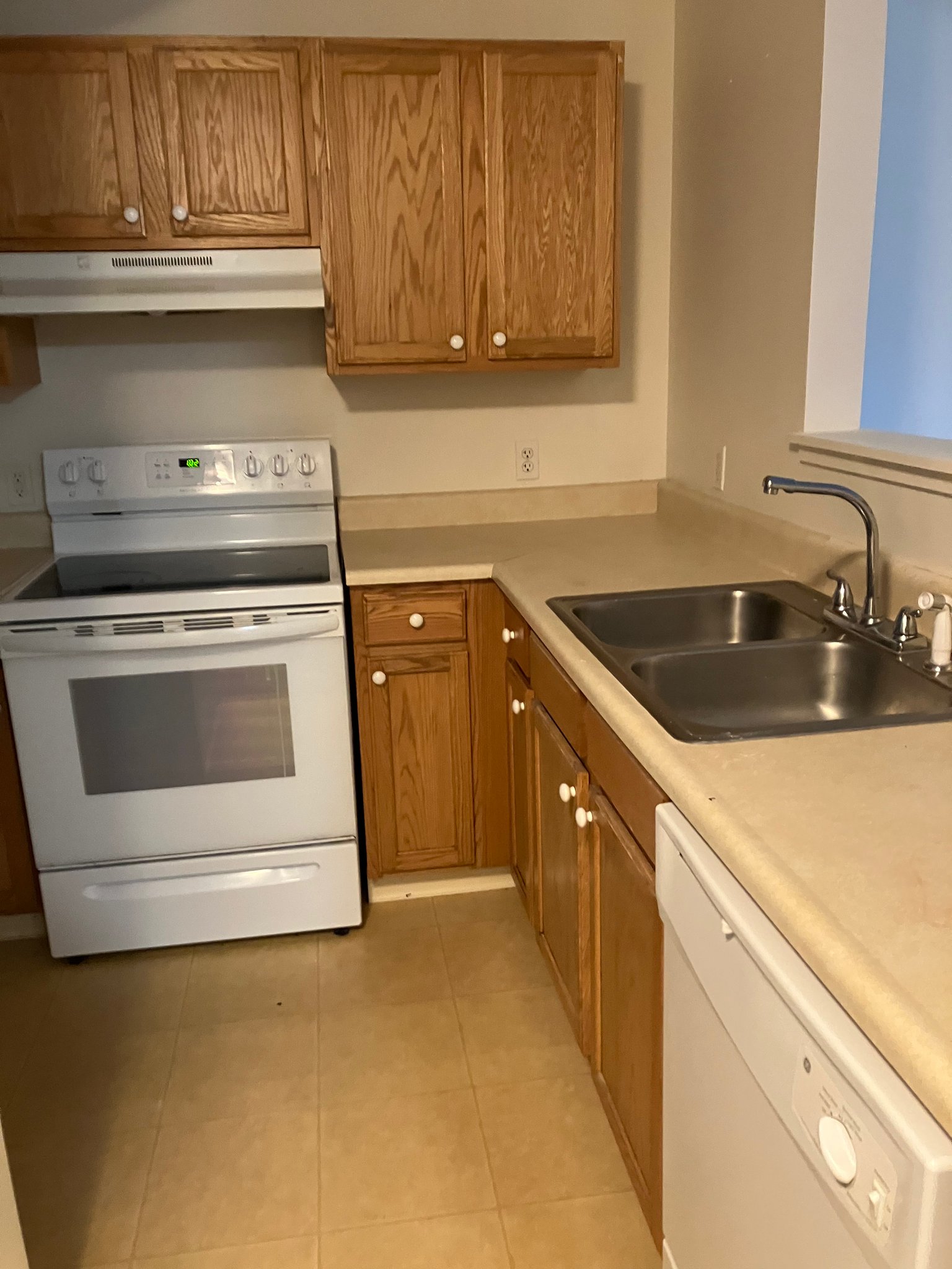 Colchester Apartment: 120 Wiley Road