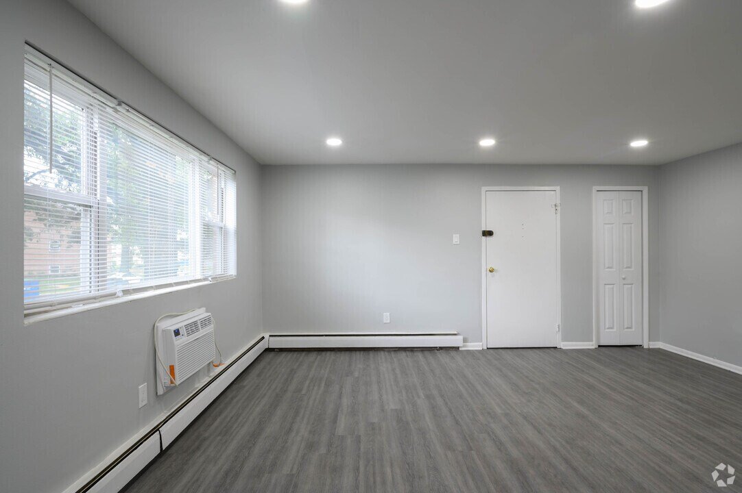 Wilmington Apartment: 3314 Old Capitol Trl