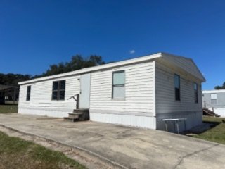 Lakeland House: 8535 Mathews Rd