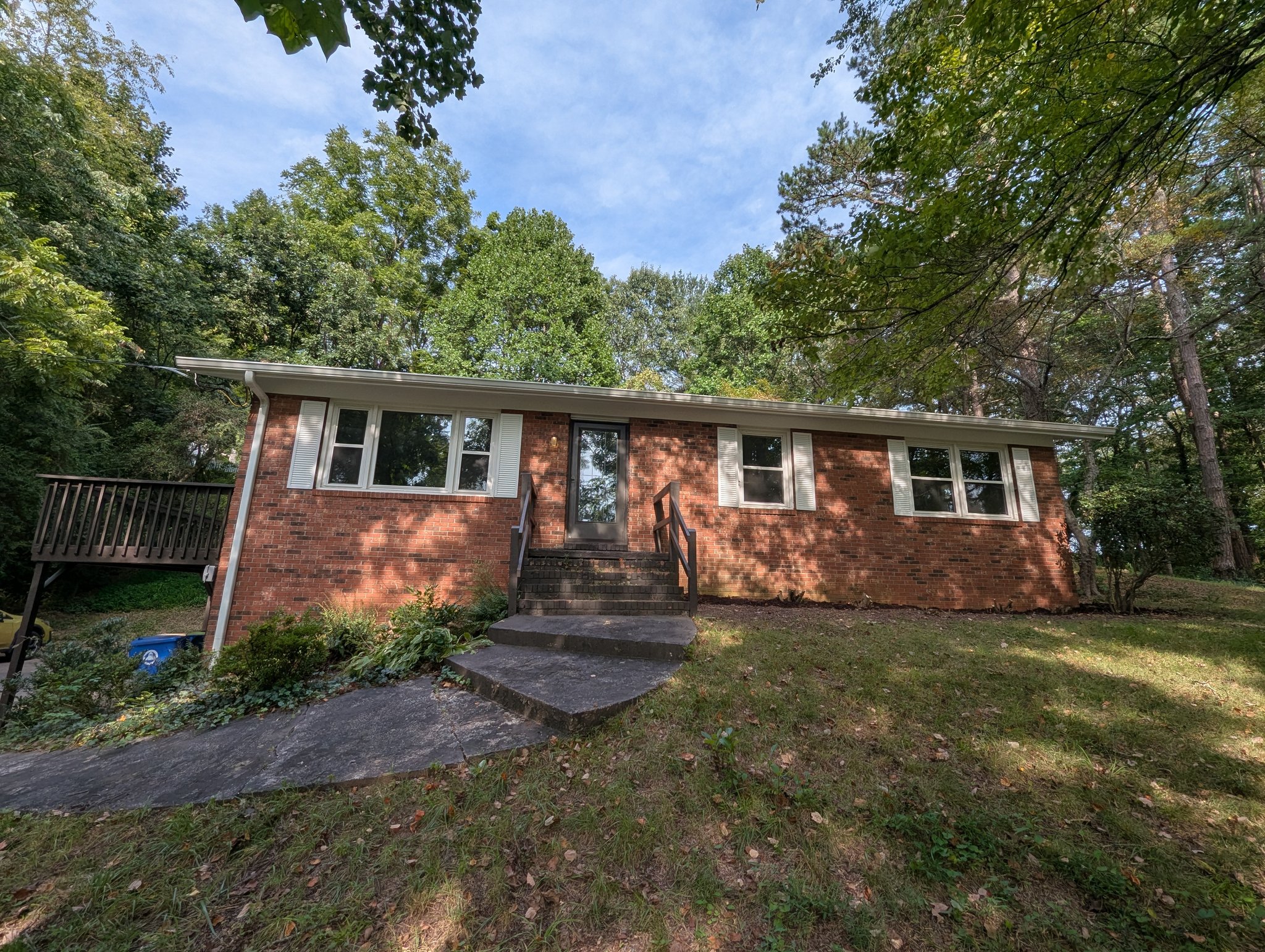 Asheville House: 17 Lakeside Dr.