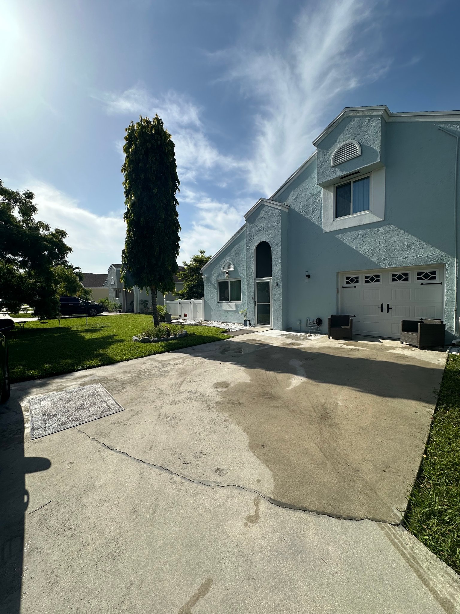 Boynton Beach House: 8 Elton Pl