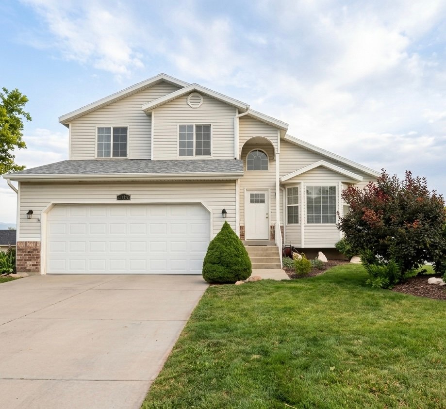 West Jordan House: 6793 Mountain Aura Drive