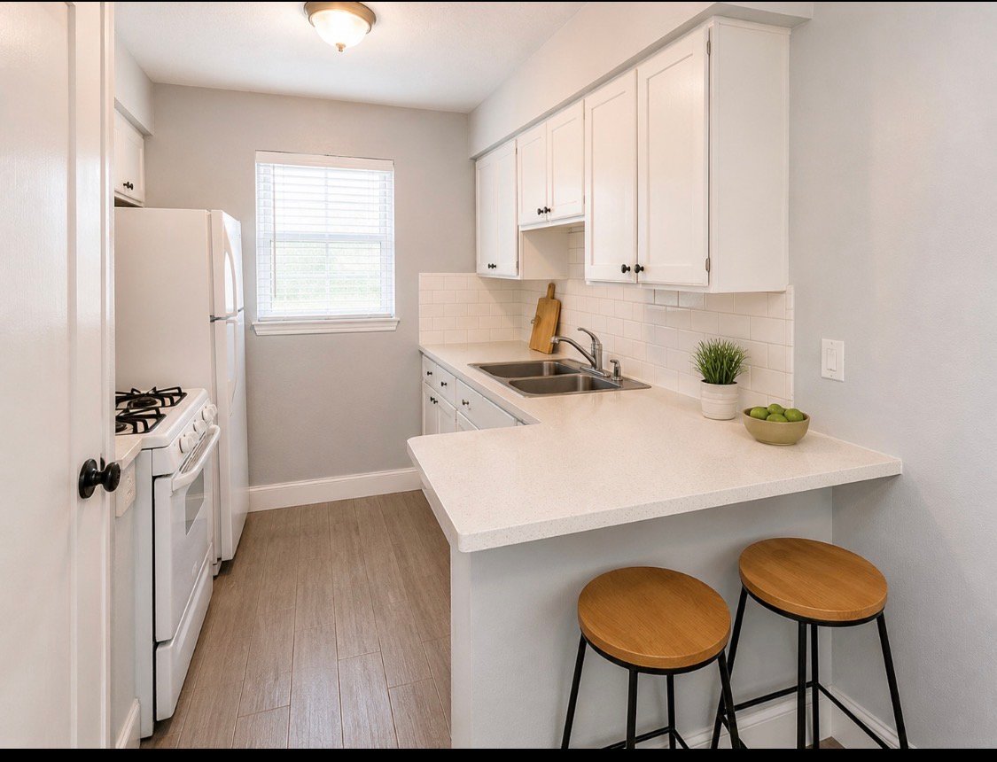 Houston Apartment: 7818 Calhoun Rd