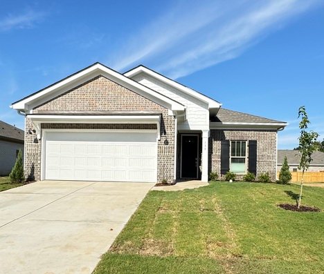 Madison House: 139 Clift Creek Dr