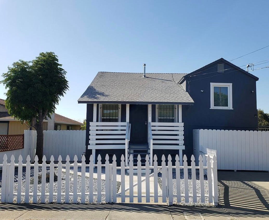 Vallejo House: 1001 Atherton St