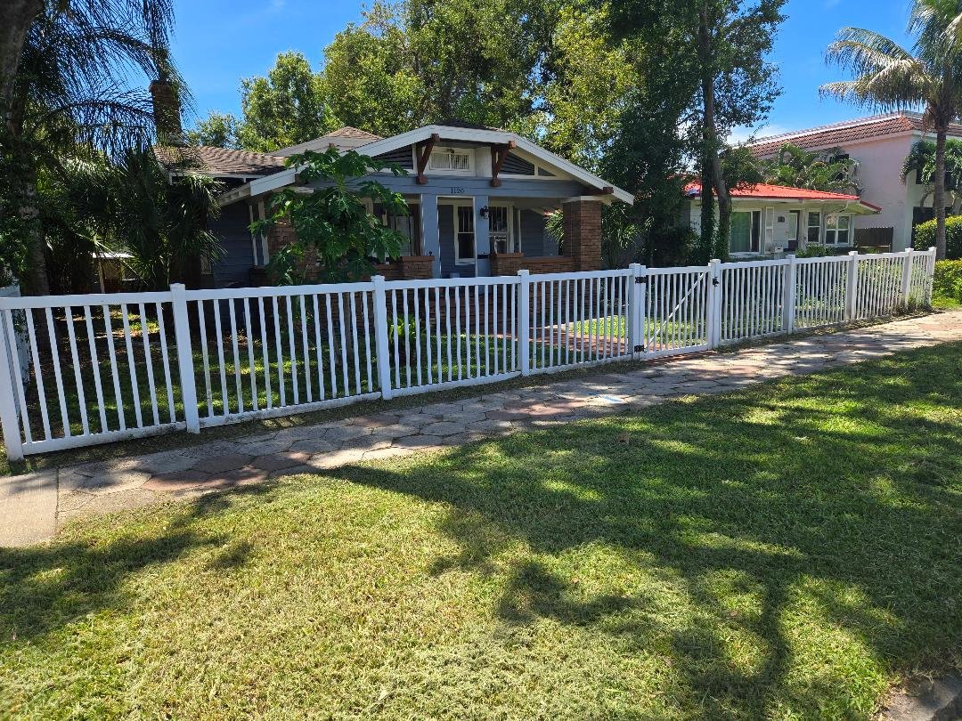 Saint Petersburg House: 1120 26th Ave N