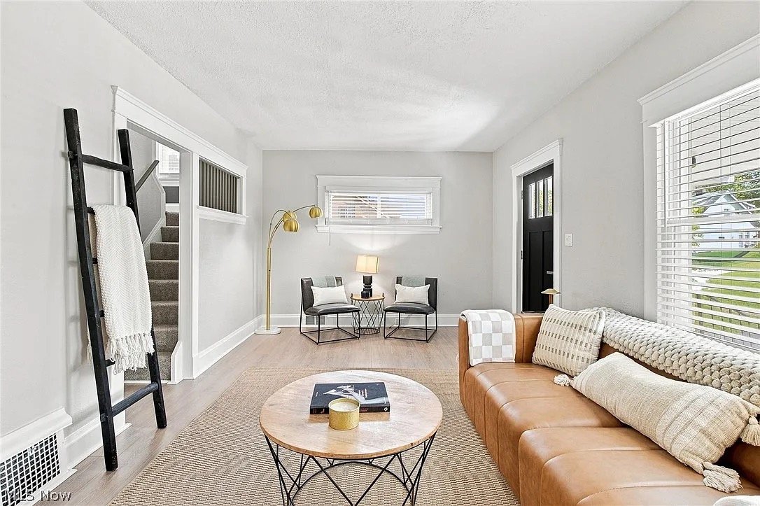 Denver House: 18607 E 45th Pl, Denver