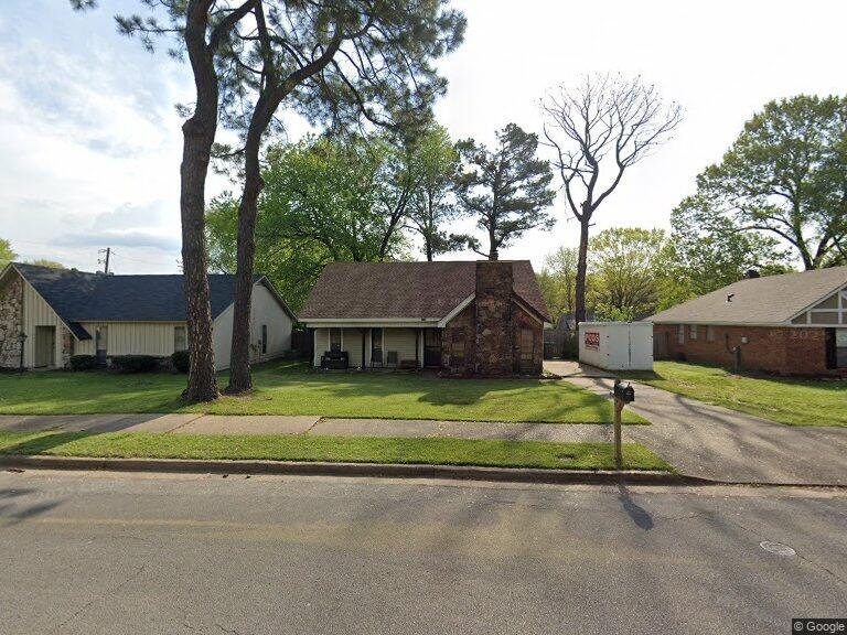 Memphis House: 4484 Trout Valley Dr