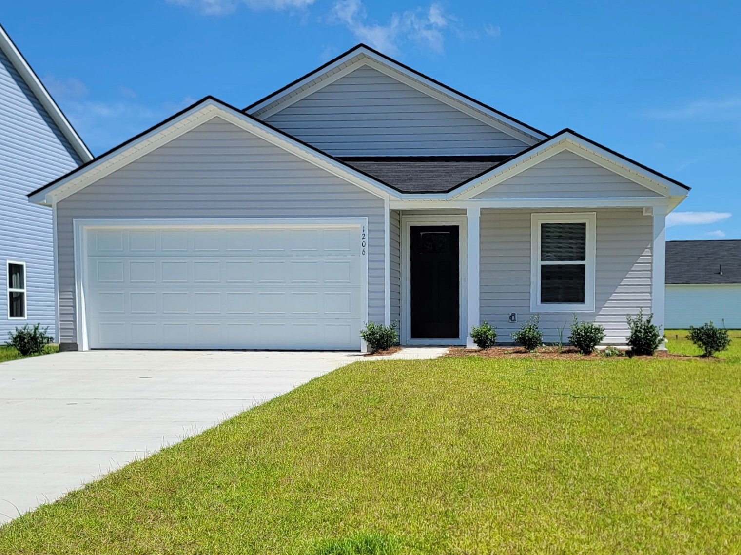 Ocean Isle Beach House: 1206 Black Kite Court