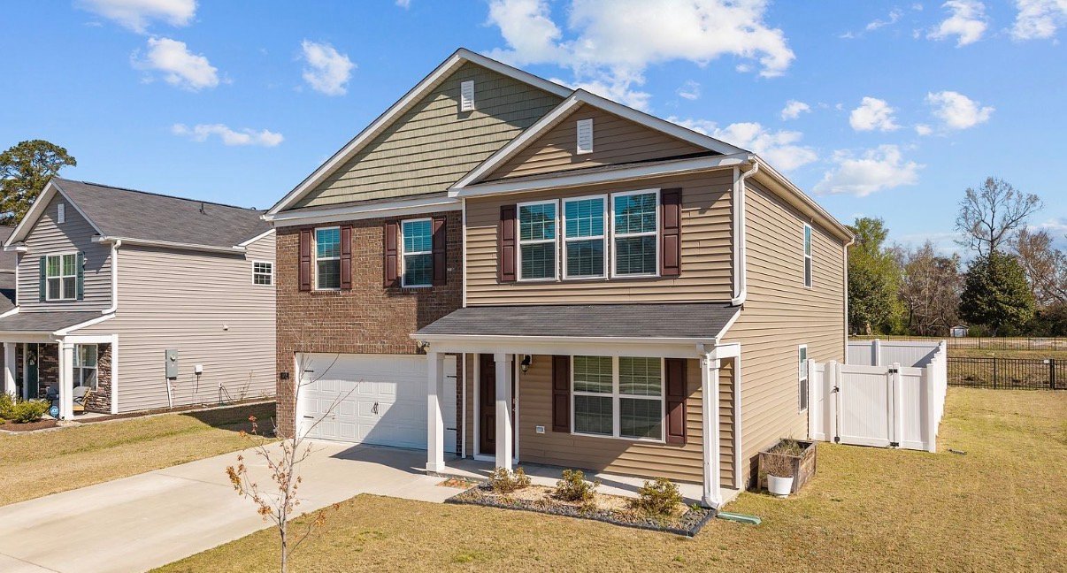 Greenville House: 1917 Rolling Meadows Dr