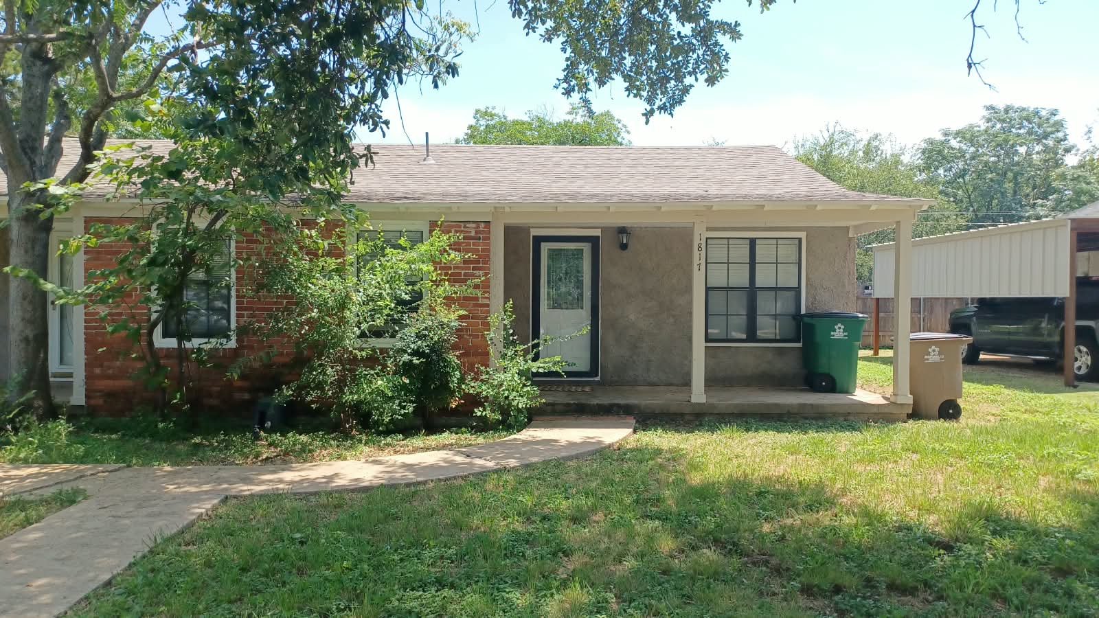 San Angelo Townhome: 1817 W Avenue K