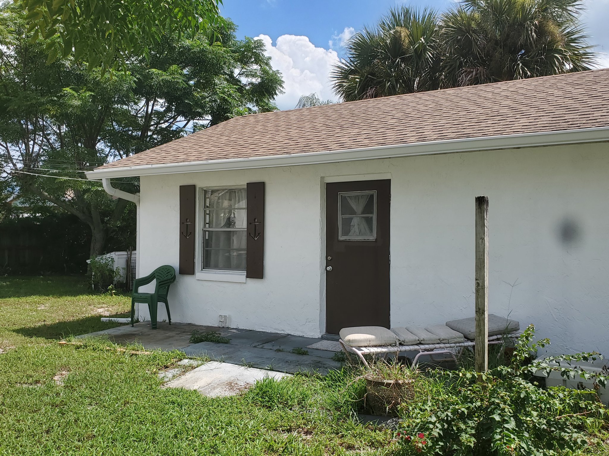 New Smyrna Beach House: 805 Ocean Ave.