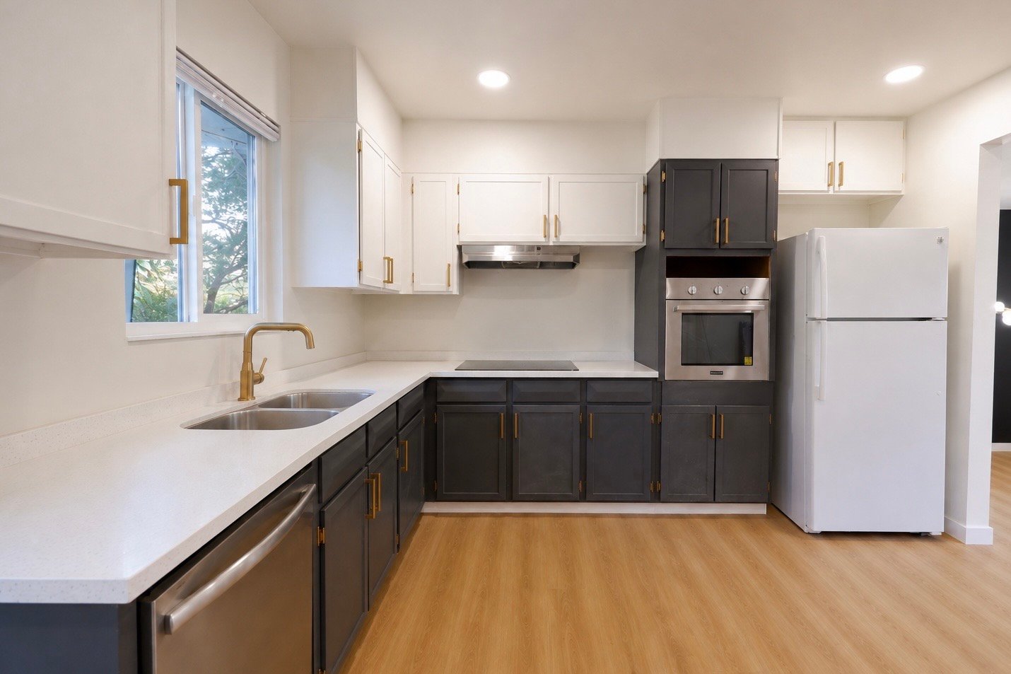 Cottonwood Heights House: 7059 S 1850 E