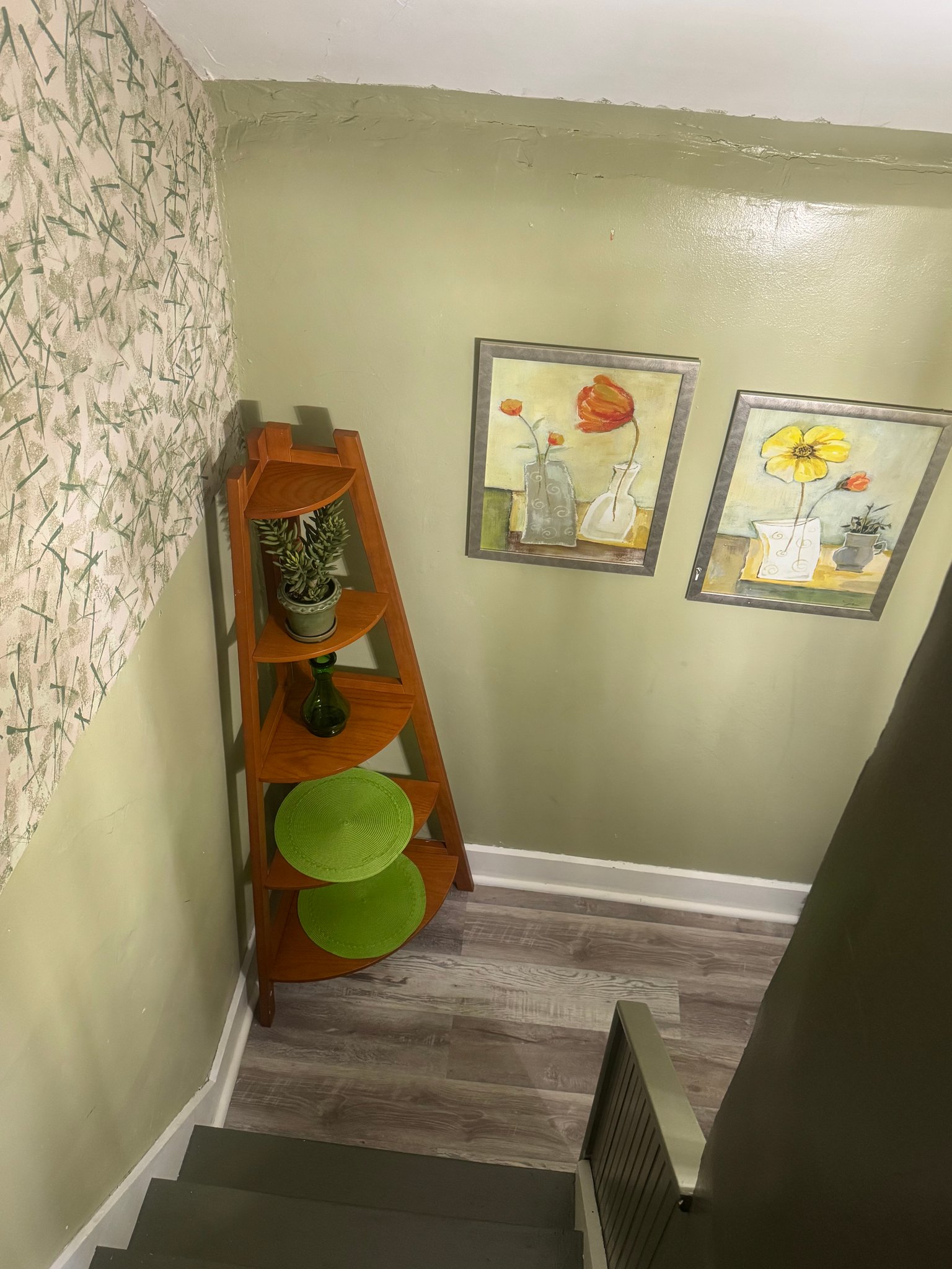 Cincinnati Single Room: 903 Lexington Ave