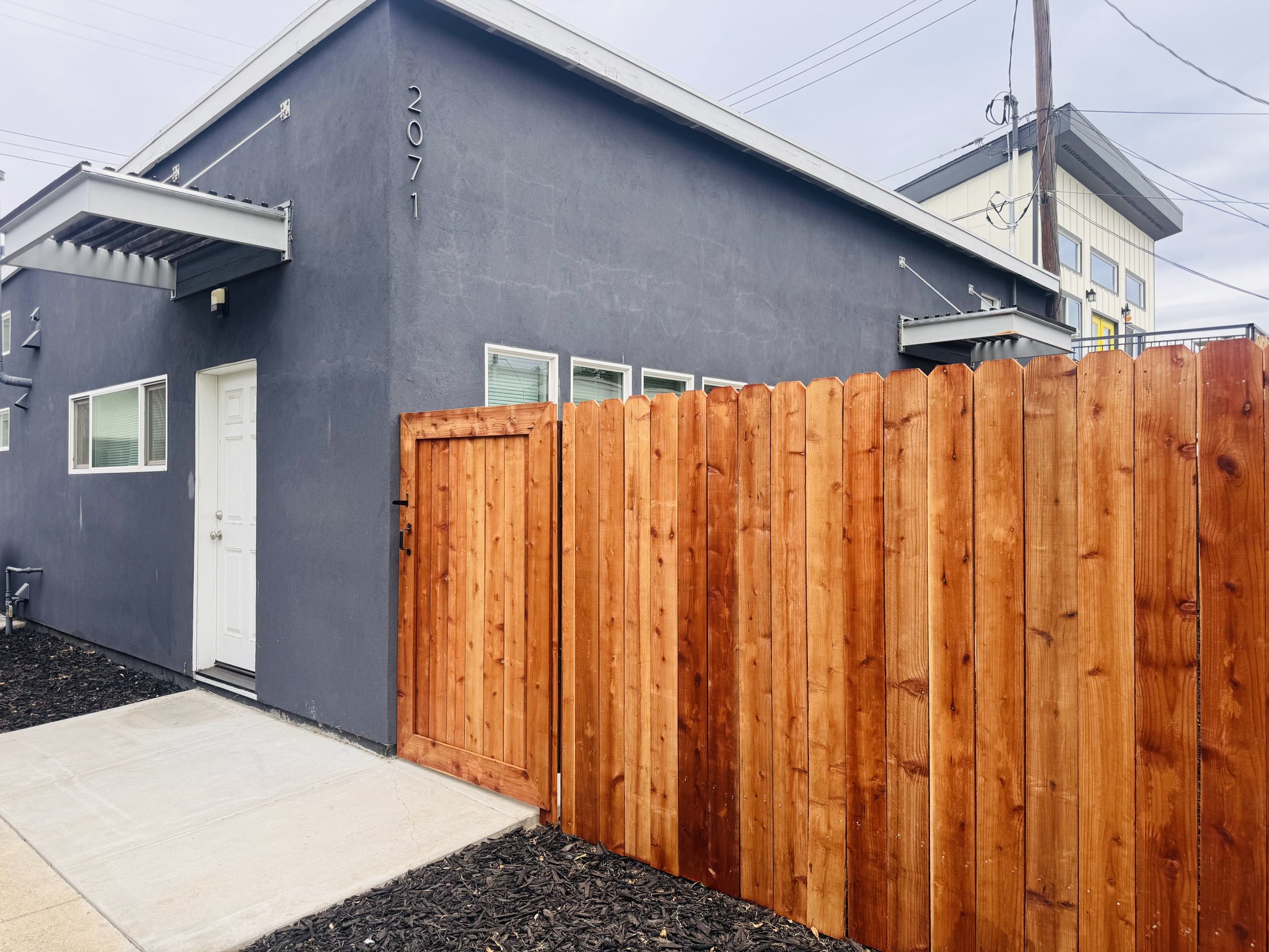 Sacramento House: 2071 15th Avenue