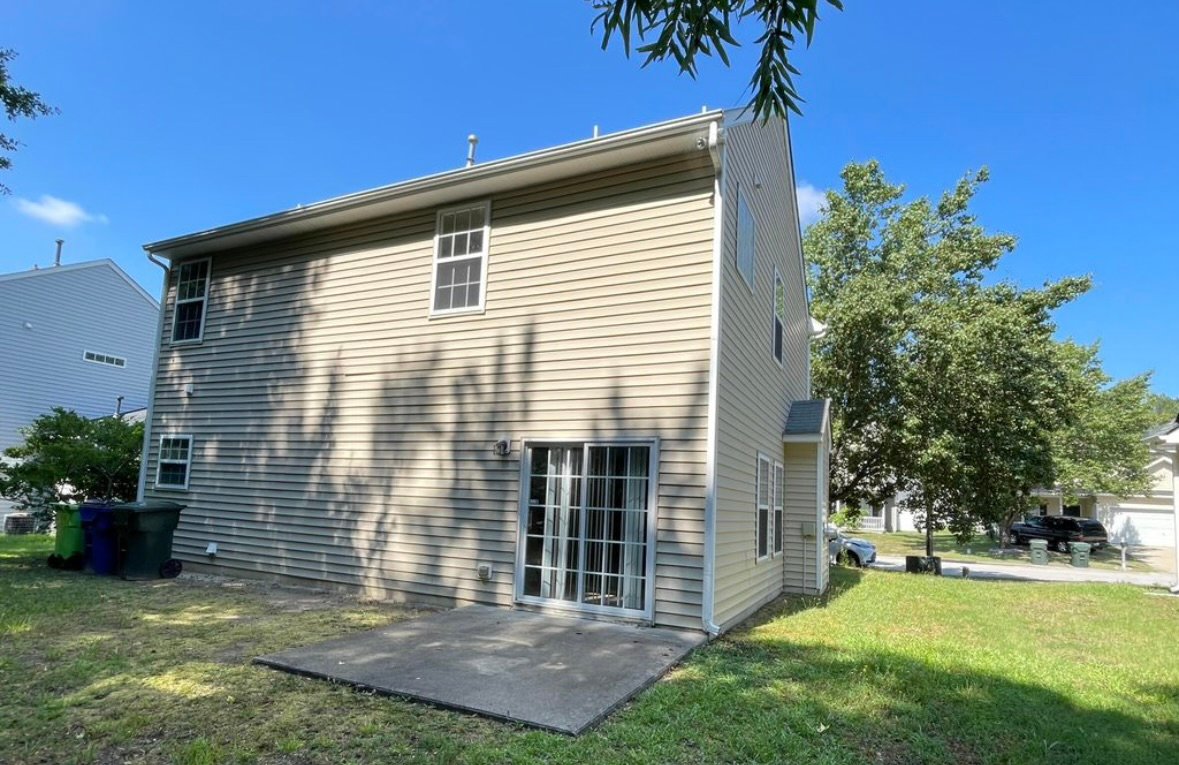 Raleigh House: 3137 Rendezvous Dr