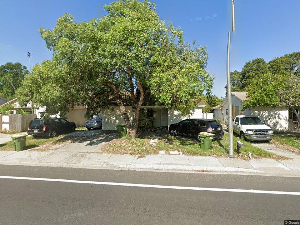 Sarasota House: 1543 N Tuttle Ave