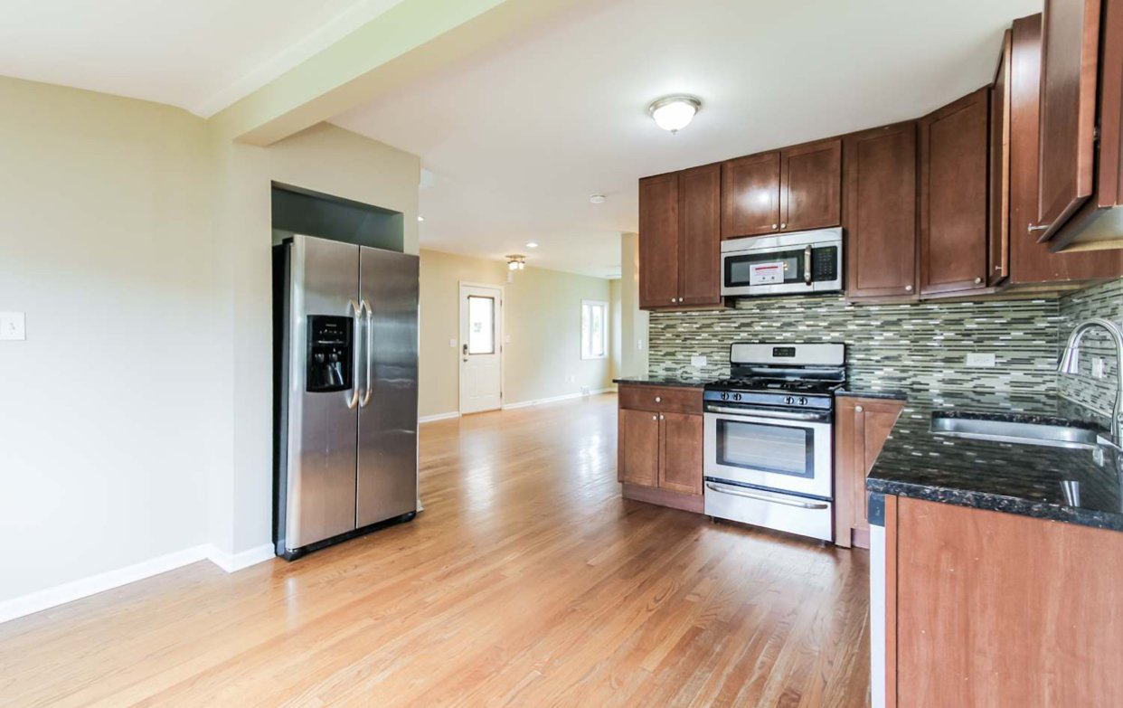 Longview House: 311 Pruitt St