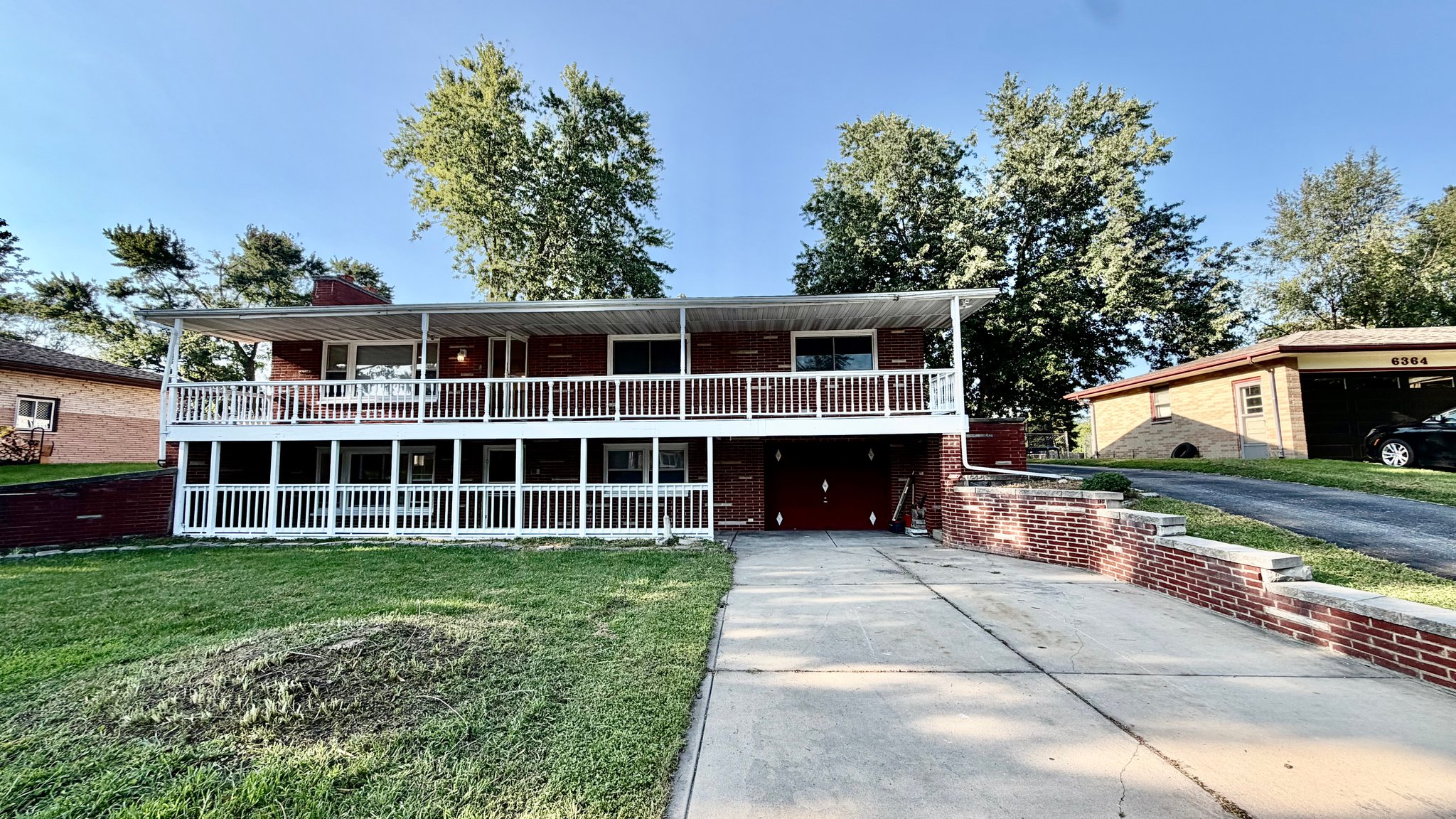 Portage House: 6356 Prophet Ave