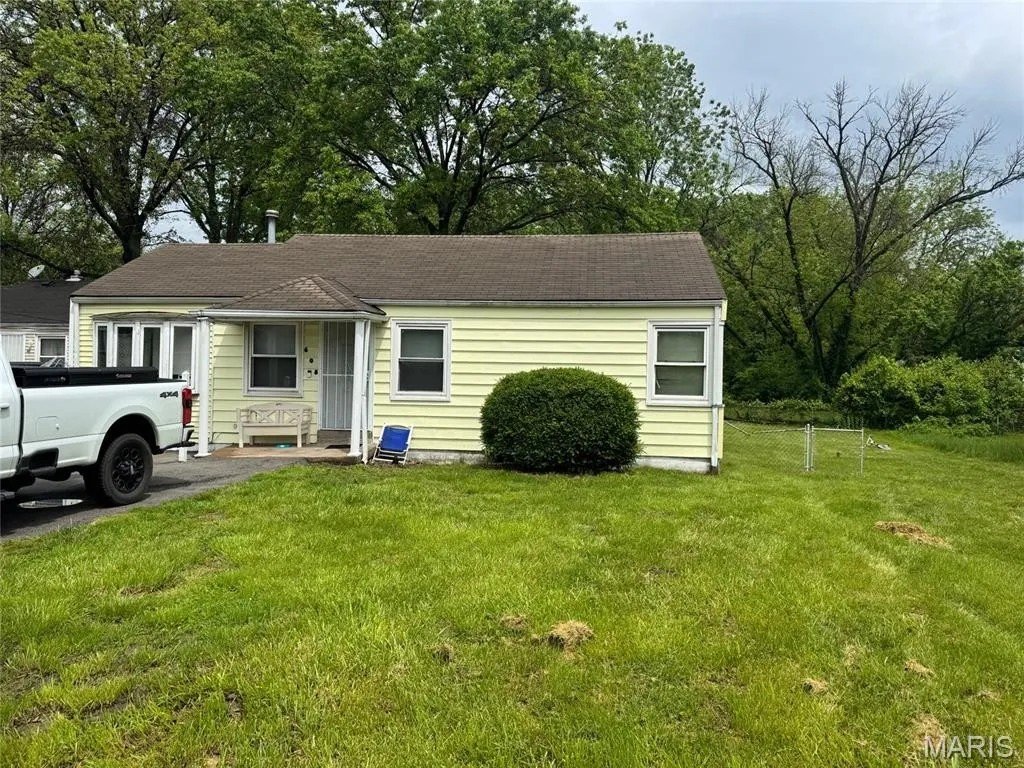 Saint Louis House: 605 Ferguson Ave