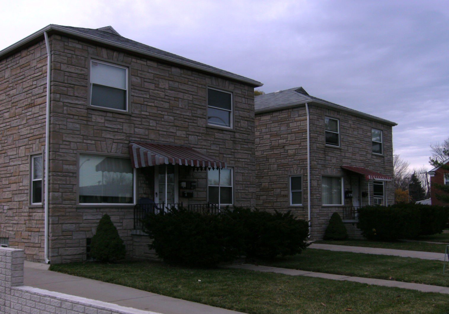 Lincoln Park Multiplex: Apt 3, 24930 Outer Drive