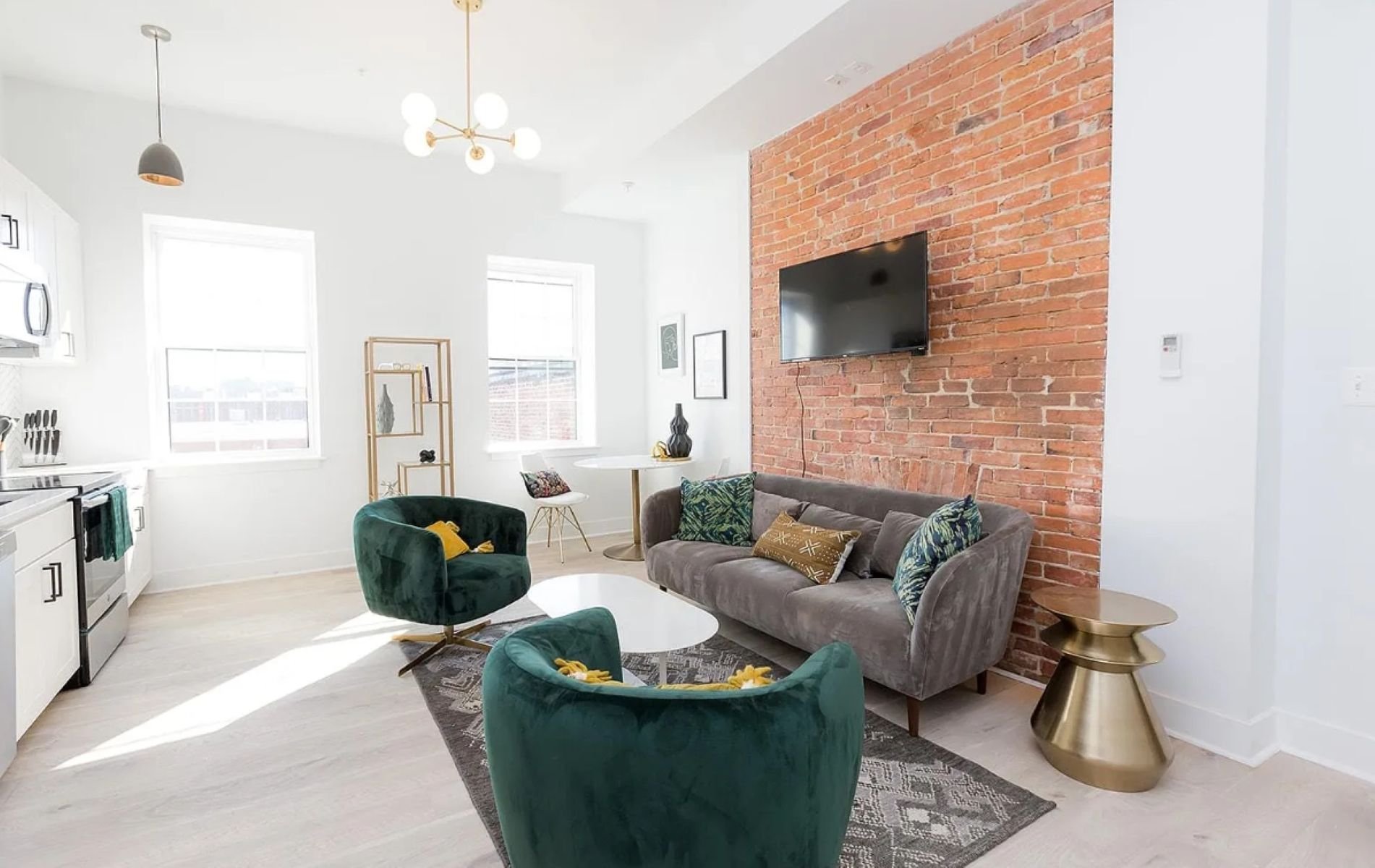 Baltimore Apartment: 415 St. Paul Street