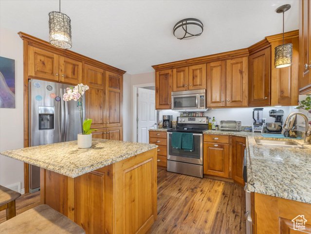 Sandy Single Room: 9842 Tiger Eye Dr