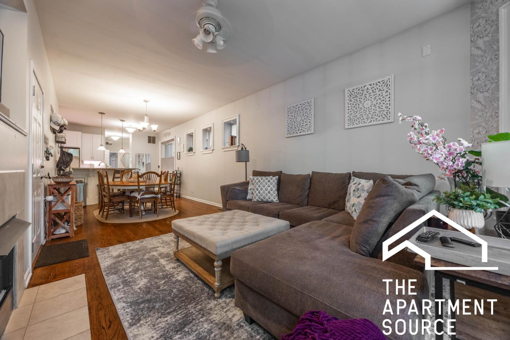 Chicago Condo: 2321 N Lister