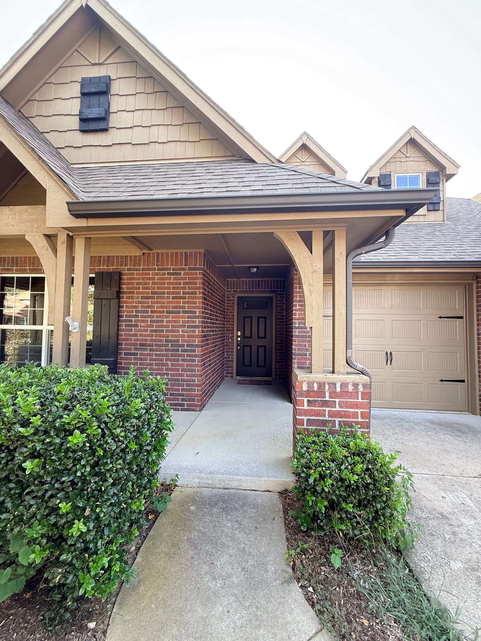 Bixby House: 13422 S 19th Ct