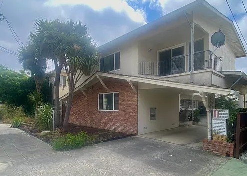San Leandro Apartment: 351 Chumalia St