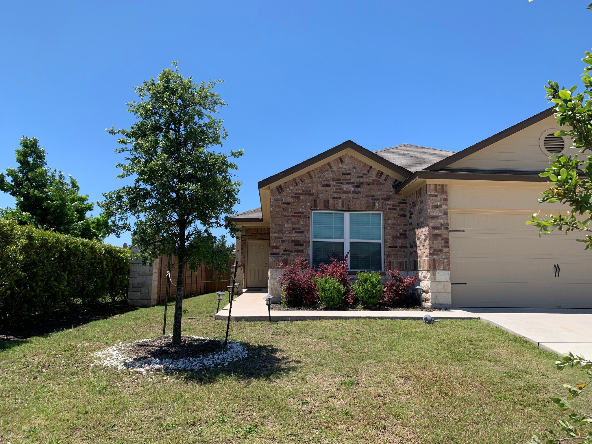 Round Rock House: Birkby Ct TX 78664
