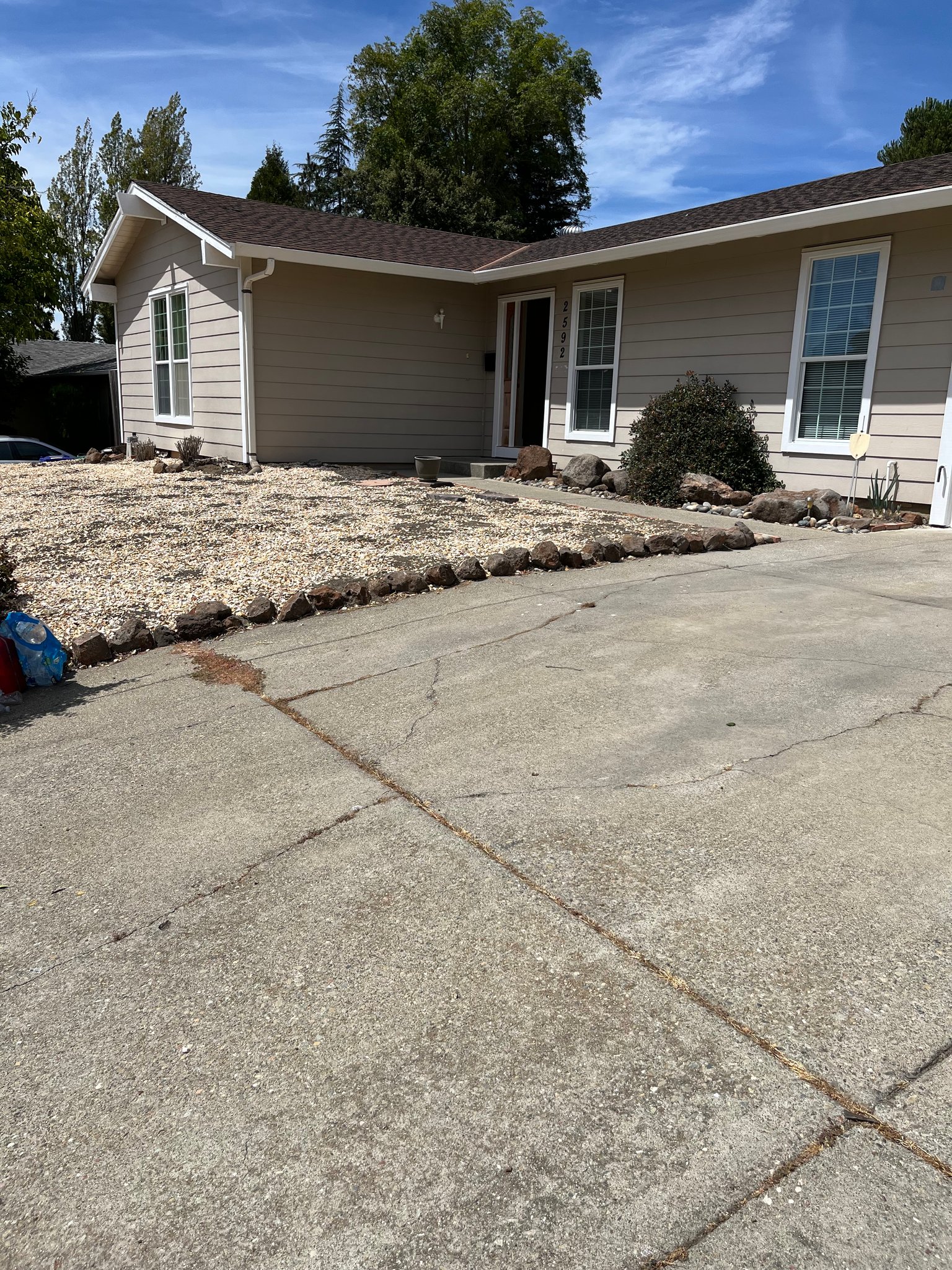 Pinole House: 2592 Santa Barbara drive