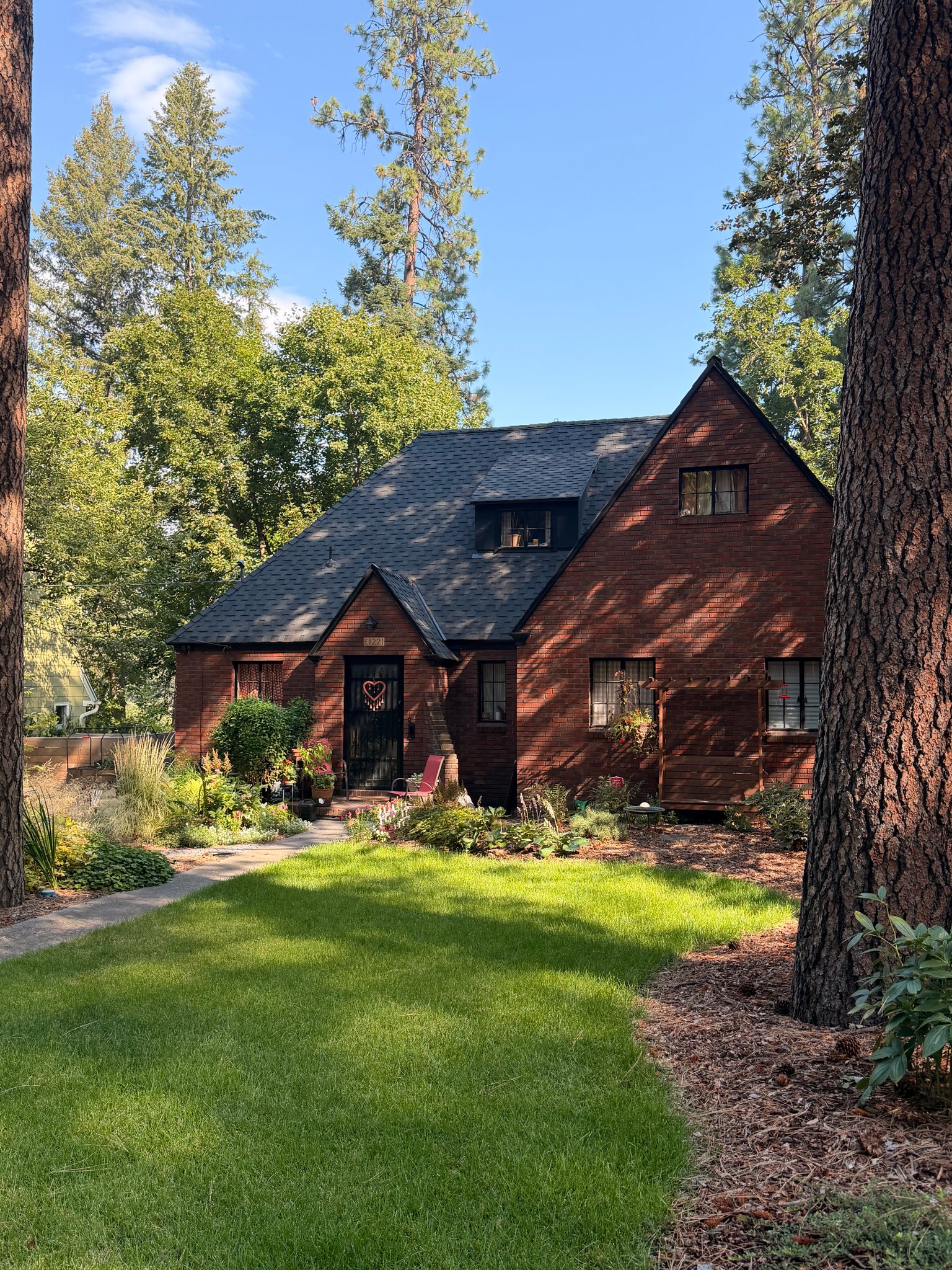 Spokane House: 1221 E 20th Ave
