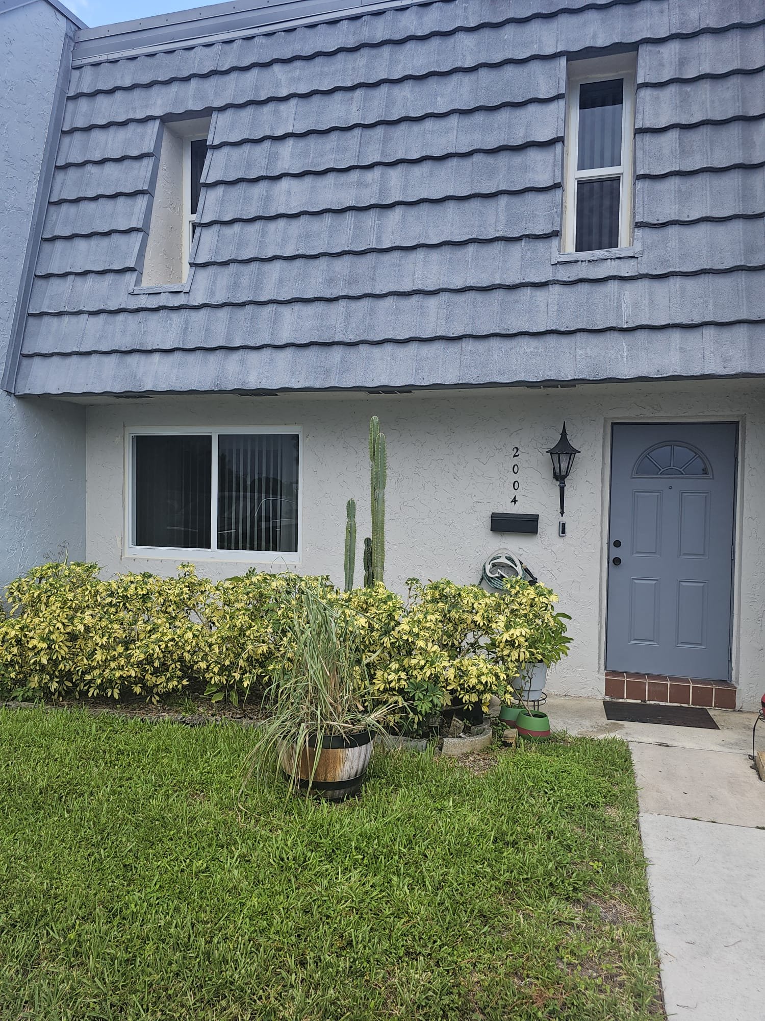 Lauderdale Lakes Townhome: 2004 NW 38th Terrace