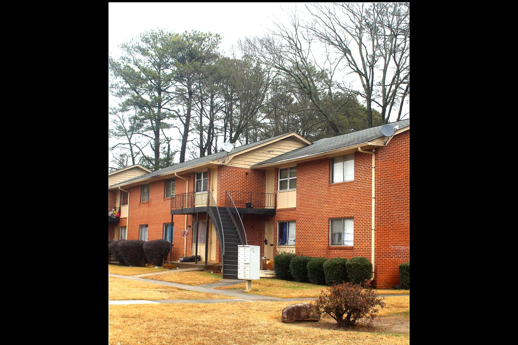 Atlanta Apartment: 2400 Beverly Hills Drive