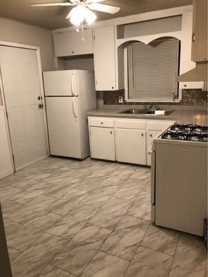 Broken Arrow House: 310 W Galveston St