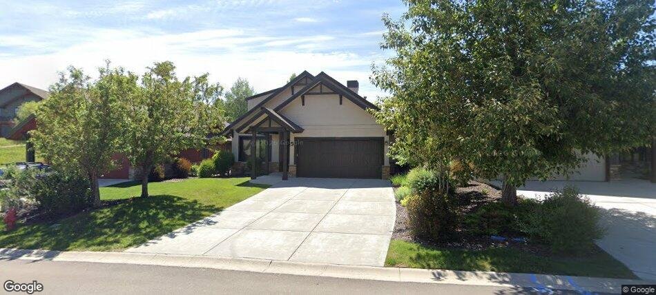 Eden House: 5877 E Bighorn Parkway N