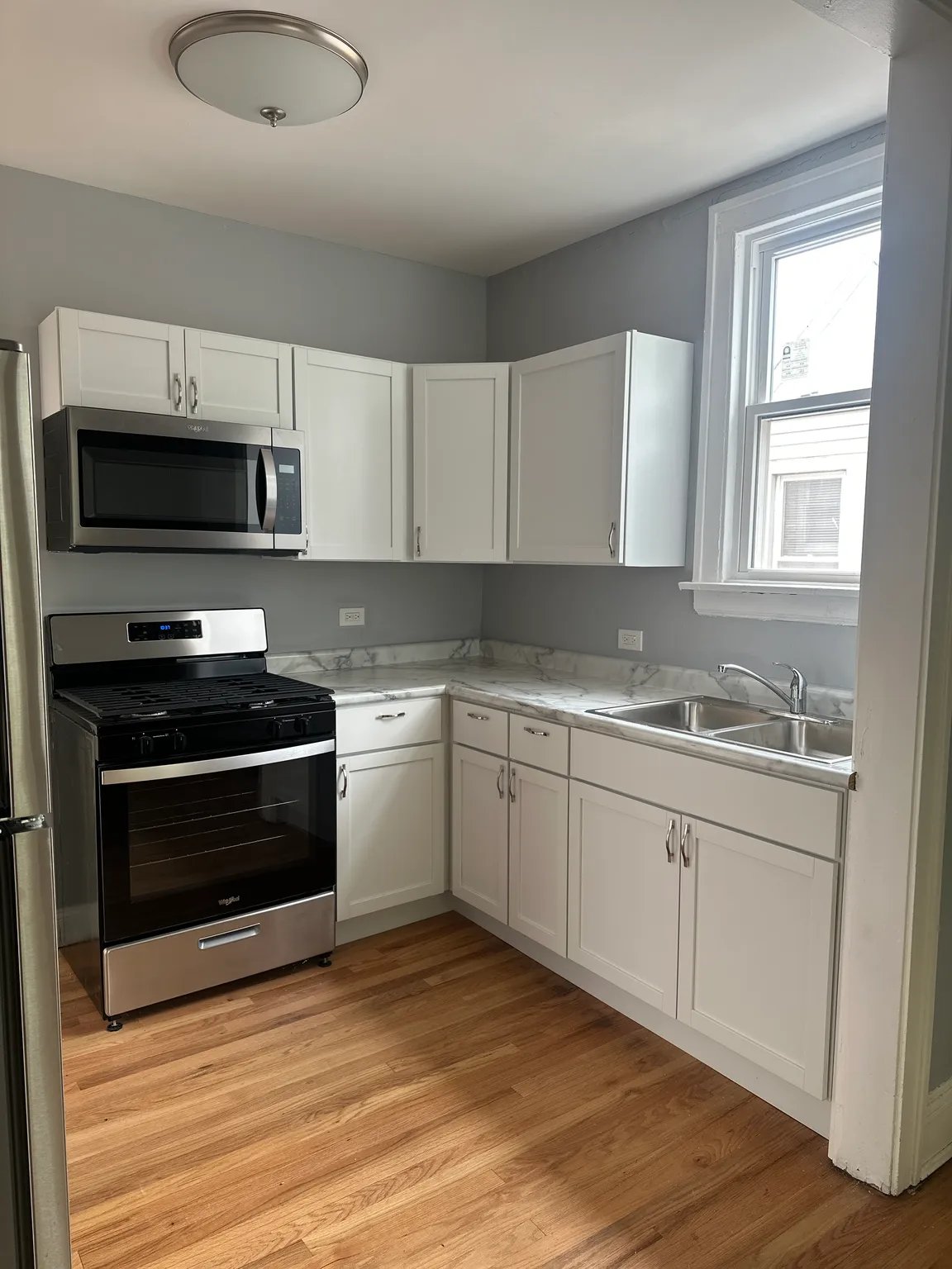 Chicago Apartment: 2416-22 N Kilbourn Ave