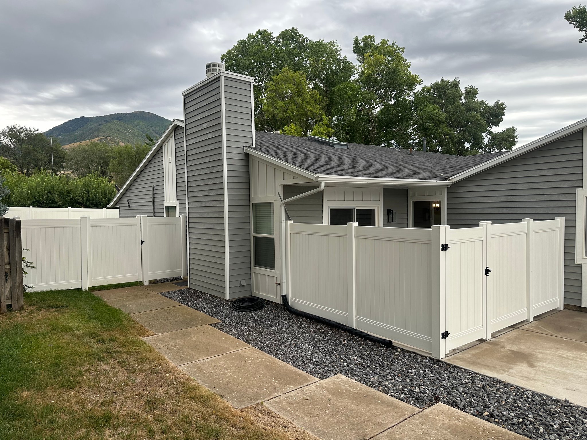 Farmington House: 765 Lupine Ct