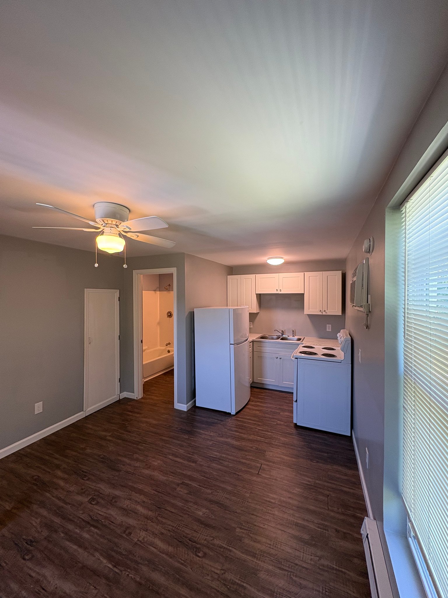 Bethel Apartment: 329 W South St