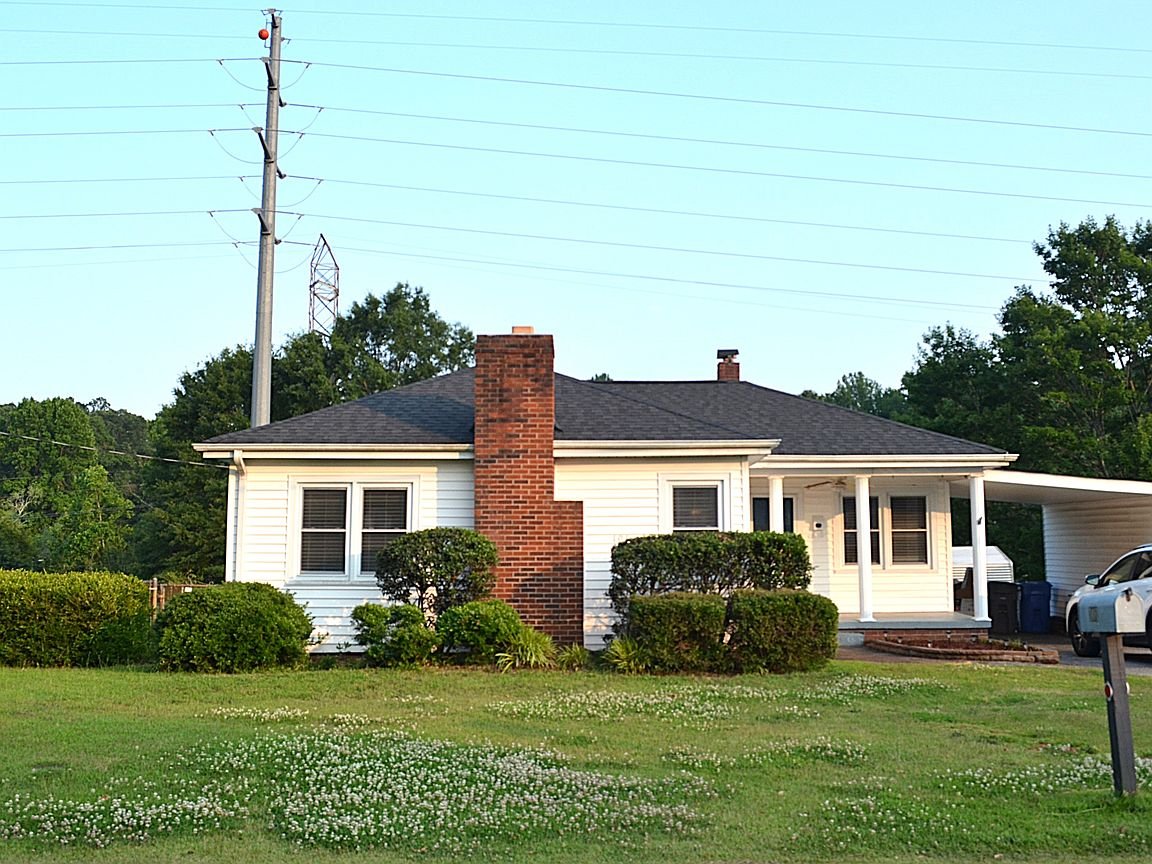 Greenville House: 101 Lenore Ave