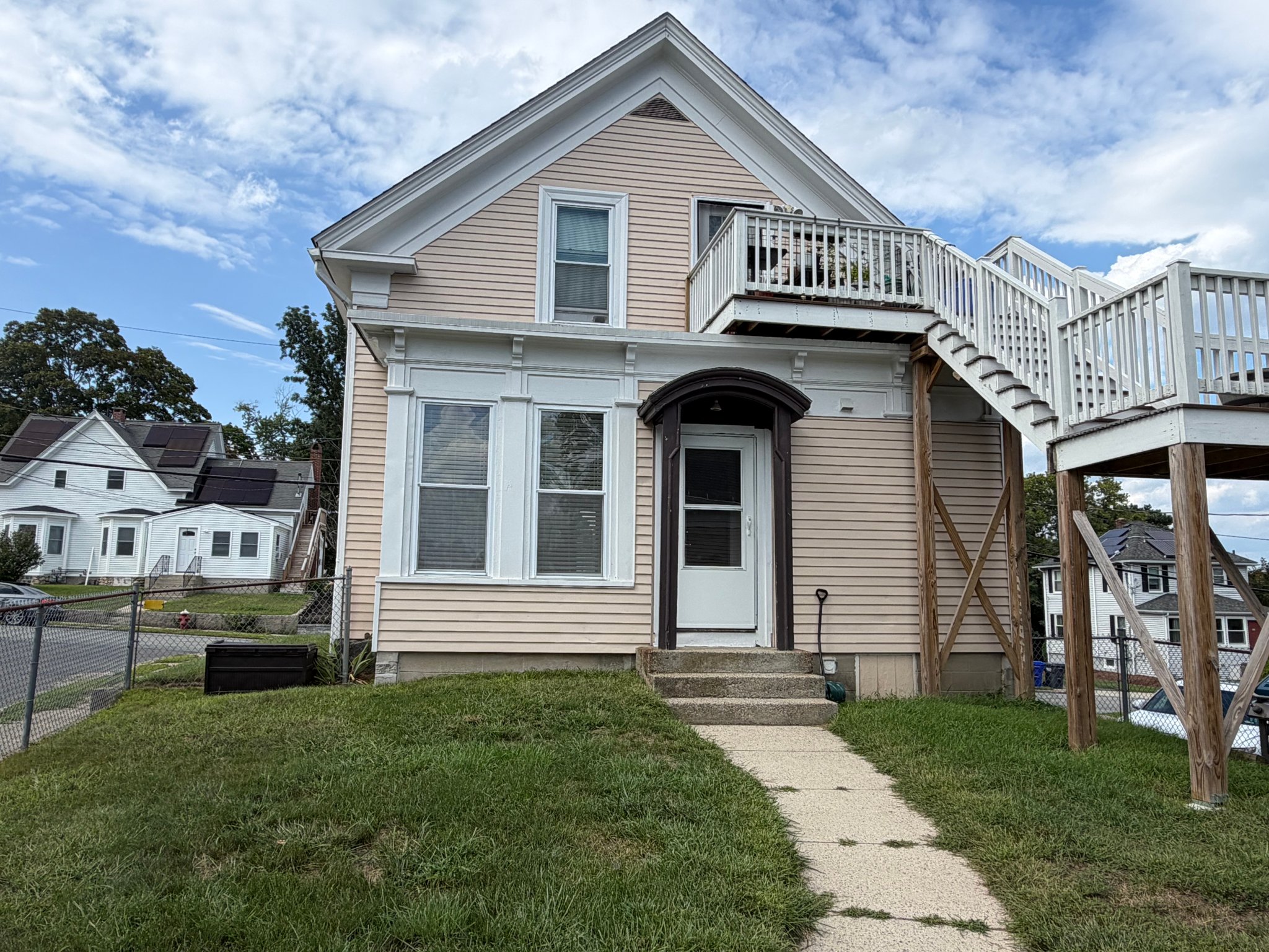 Milford Multiplex: 15 Mechanic Street Unit 1