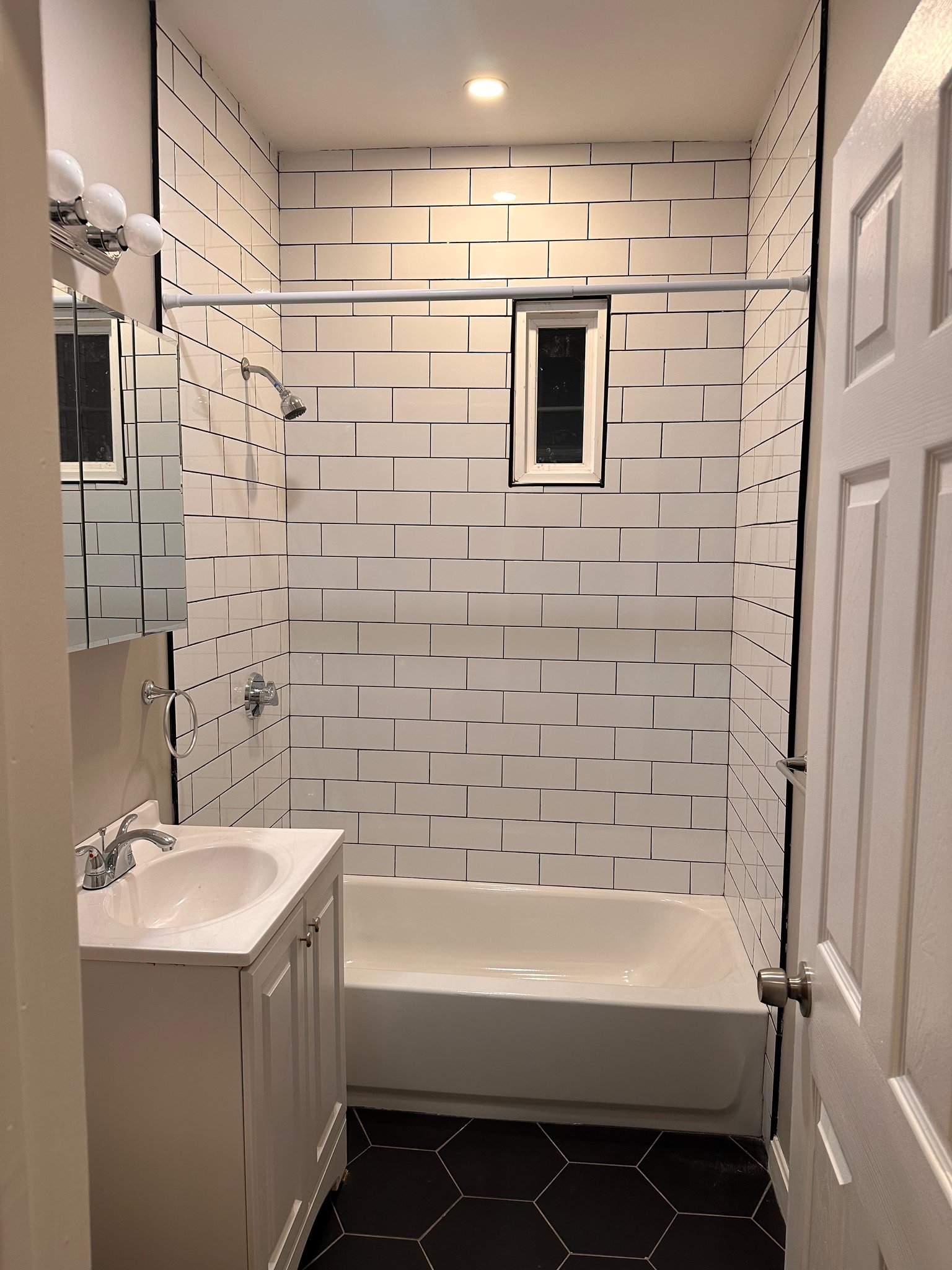 Boston Single Room: 16 Wakullah Street