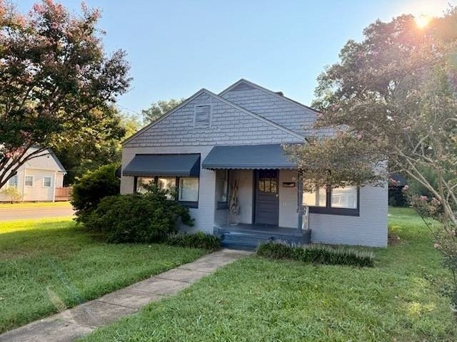 Spencer House: 706 3rd Street