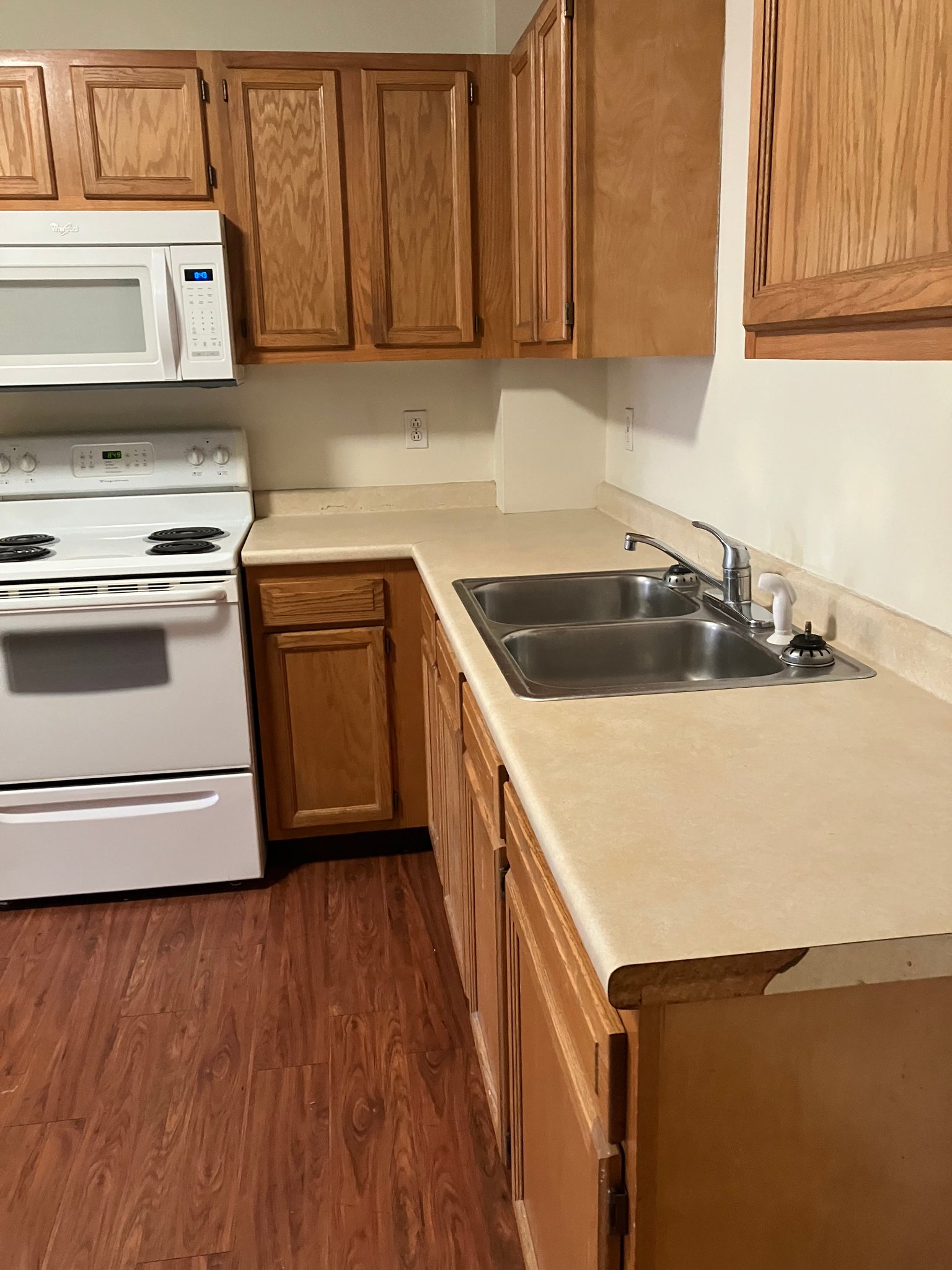 Burlington Apartment: 90 Pearl Street