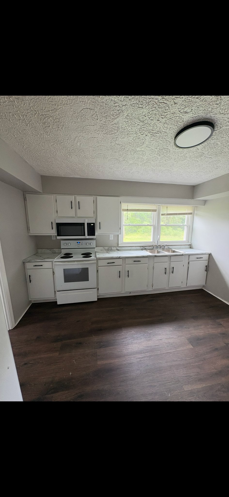 Berea Apartment: 211 Mount Vernon Rd