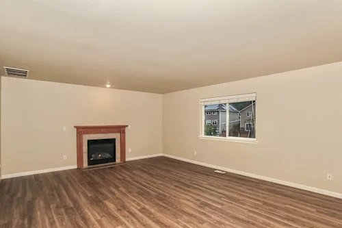 Bonney Lake House: 8107 183rd Ave E, Bonney Lake,